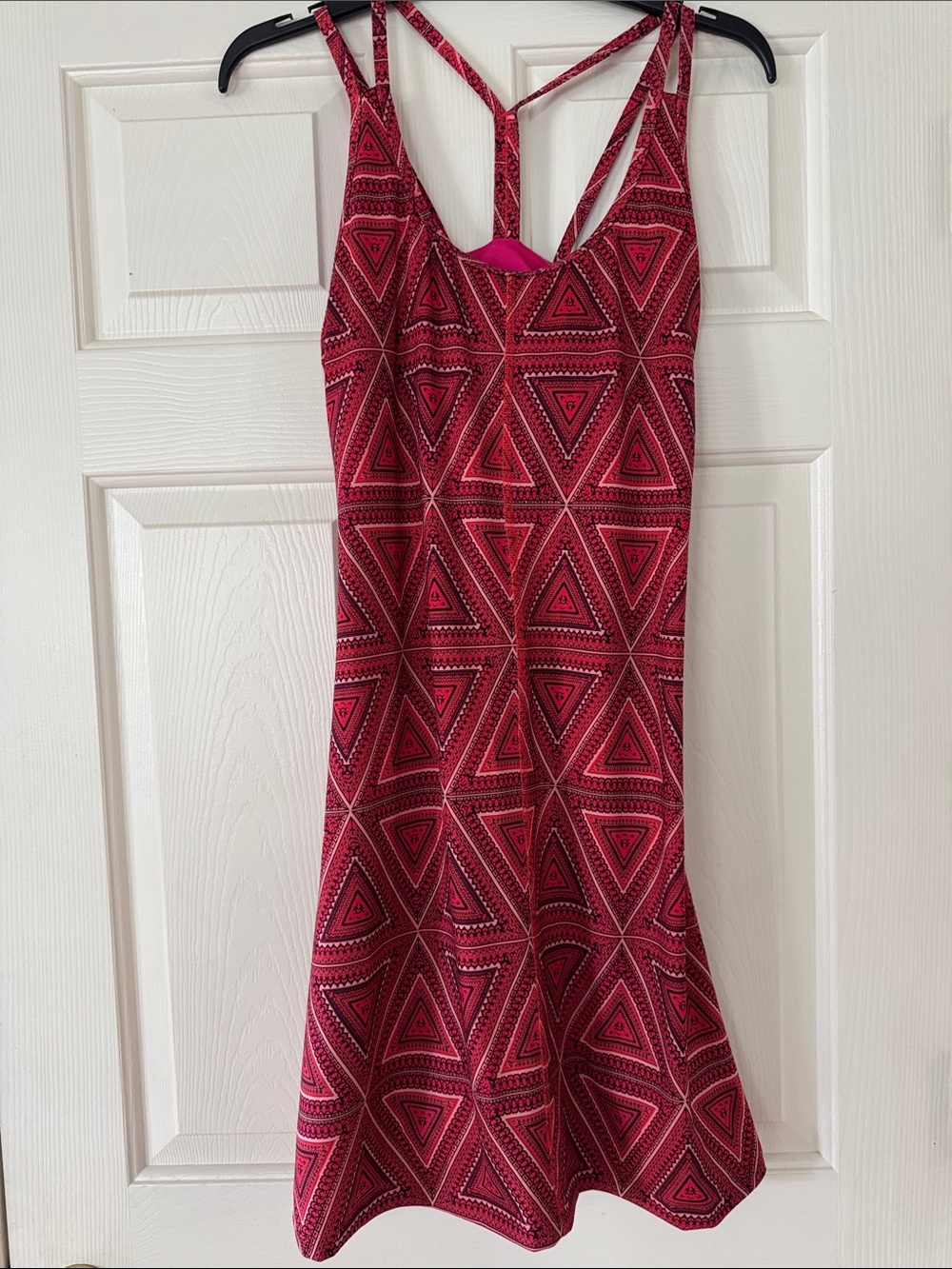 Patagonia Pink Geometric Strappy dress women’s small built in bra